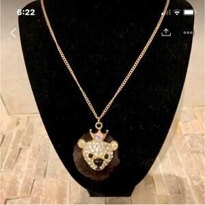 Sparkling Bear Necklace‎